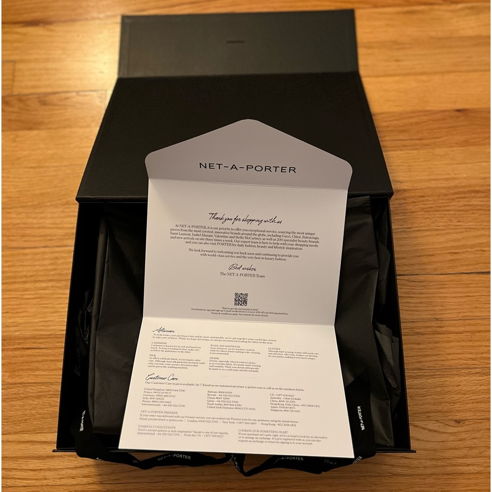 Net-A-Porter Gift Storage Box/Letter/Tissue Paper - Picture 8 of 9